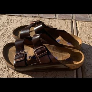 Men’s Birkenstock Arizona Softbed Sandals Size 11 / 44.